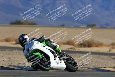 media/Jan-08-2022-SoCal Trackdays (Sat) [[1ec2777125]]/Turn 4 (1145am)/